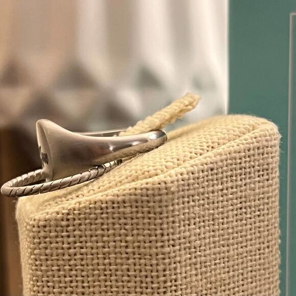 NIB, jBloom, Signet Double Ring Sz 7 Silver w/ Separate Band, Inscribed "Love" - Picture 2 of 4